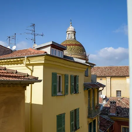 Sunny In Heart Of Old Town Appartamento Nizza