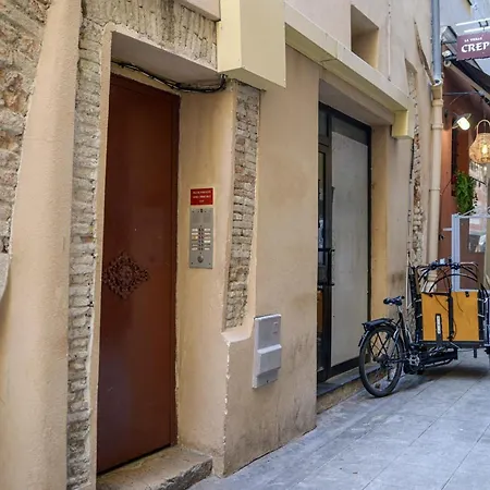 Sunny In Heart Of Old Town Appartamento *