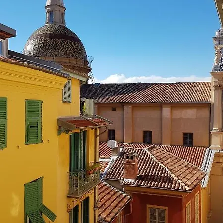 Appartamento Sunny In Heart Of Old Town *